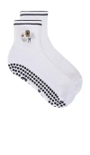 Souls. Dog Mom Grip Socks In White