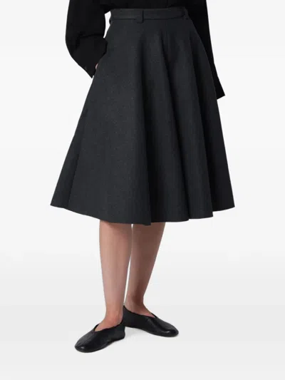 Source Unknown Aviel Flared Knee-length Shorts In Gray