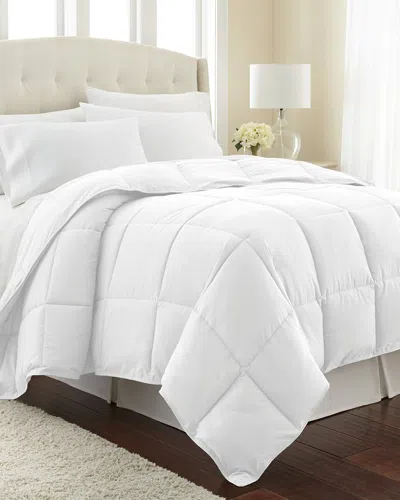 South Shore Linens All Seasons Lightweight Down Alternative Comforter In White