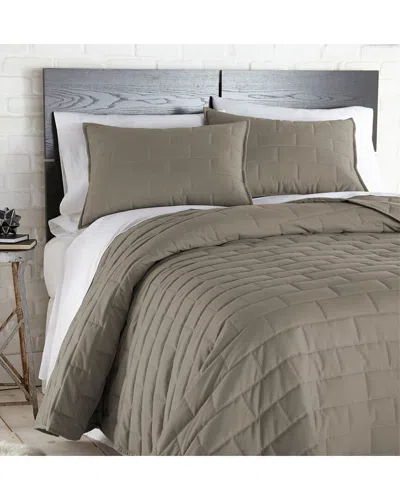 South Shore Linens Light Weight Embroidered Brickyard Quilt Set
