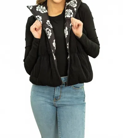 Southern Grace Gillian Reversible Black And Floral Puffer Vest