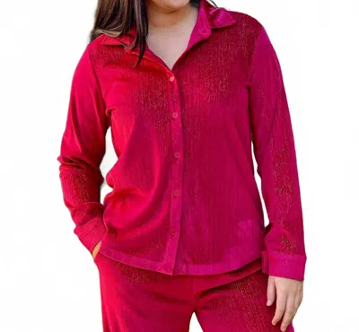 Southern Grace Holiday Happenings Top In Red In Pink