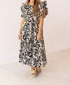 Southern Grace The Beatrice Dress In Beige & Black In Black