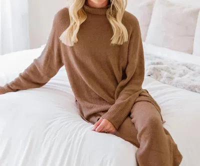 Southern Shirt Company Plush Dreamluxe Turtleneck Sweater In Maple In Brown