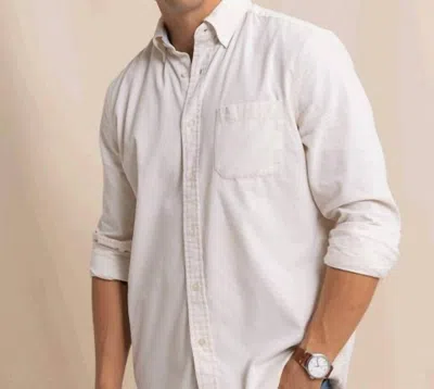 Southern Tide Lightweight Bedford Cord Sportshirt In Oatmeal In White