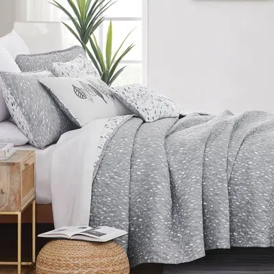 Southshore Fine Linens Botanical Leaves Collection Reversible 6 Piece Oversized Quilt Set By  In Gray