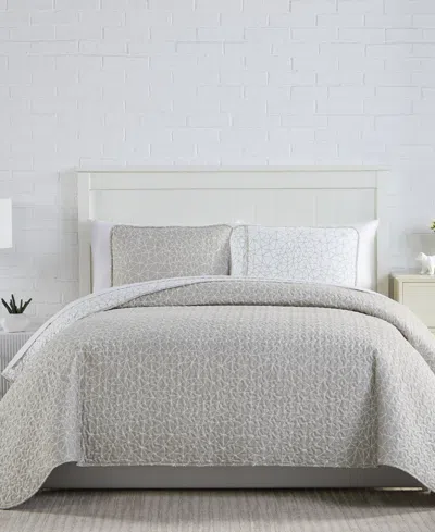 SOUTHSHORE FINE LINENS GEOMETRIC MAZE 3-PC. QUILT SET, KING/CALIFORNIA KING