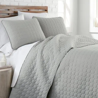 Southshore Fine Linens Lightweight Oversized Reversible Quilt Set With Shams In Multi
