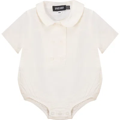 Space Grey Babies'  Woven Buttoned Romper In Neutral