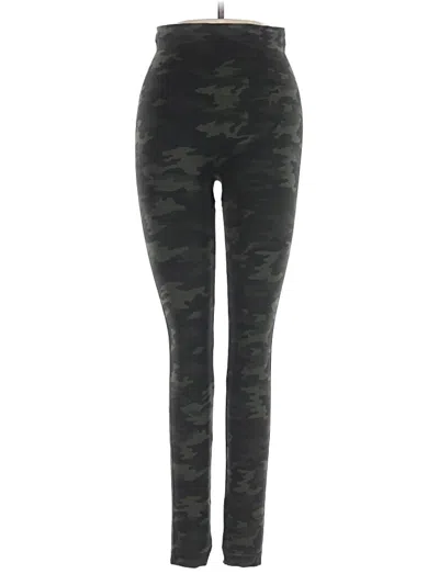 Pre-owned Spanx Active Pants In Green