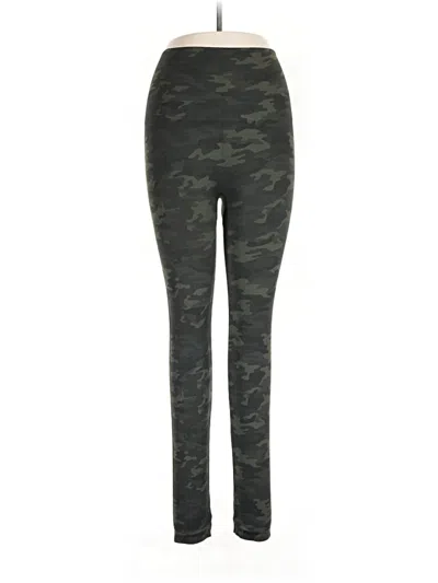 Pre-owned Spanx Active Pants In Green