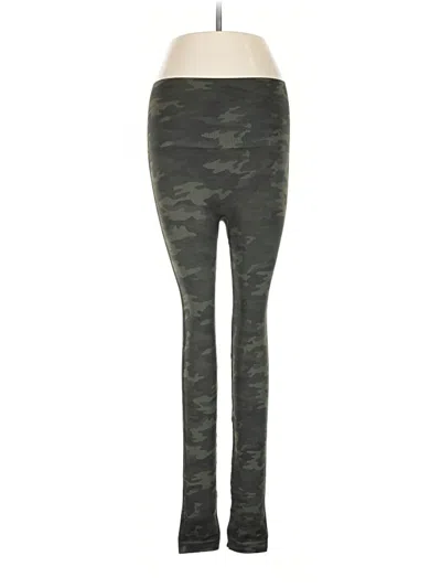 Pre-owned Spanx Active Pants In Green