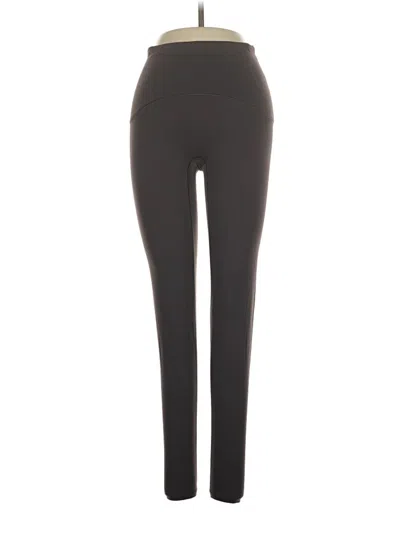 Pre-owned Spanx Active Pants In Purple
