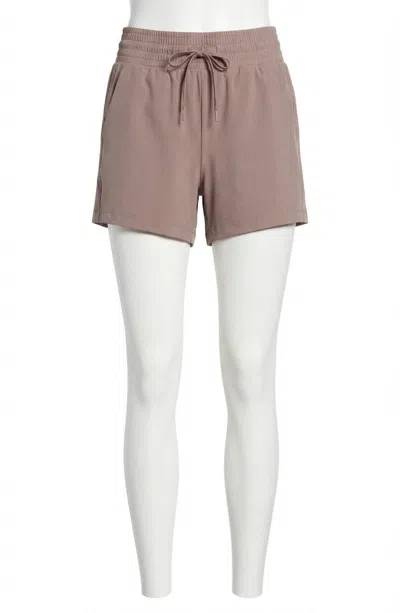 Spanx Casual Fridays Short In Smoke In Brown