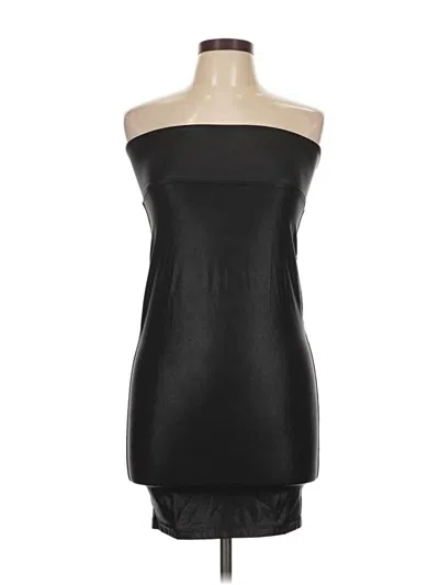 Pre-owned Spanx Faux Leather Skirt In Black