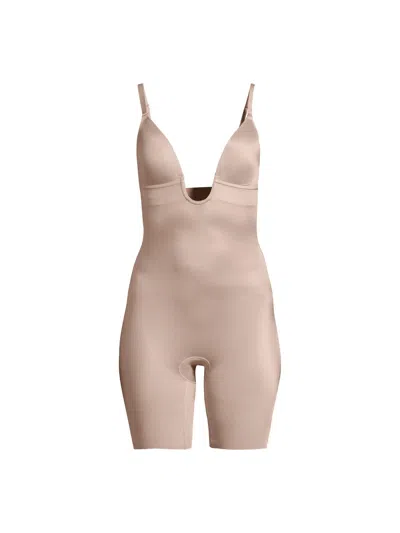 Spanx Plunge Low Back Bodysuit In Champagne Beige