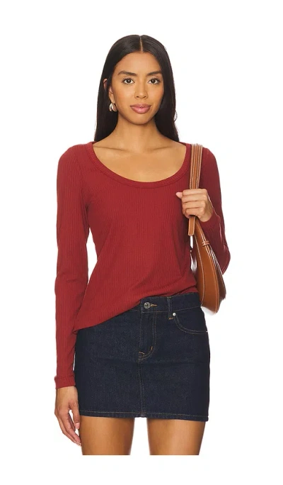 Spanx Rib Scoop Tee In Red