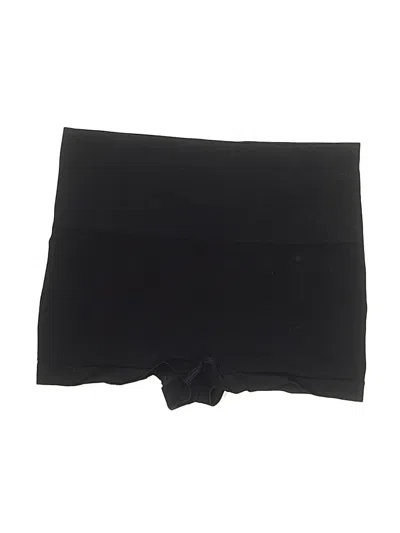 Pre-owned Spanx Shorts In Black