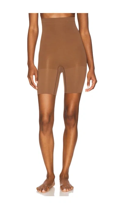 Spanx Sculpt Seamless Power High Waisted Short In Brown