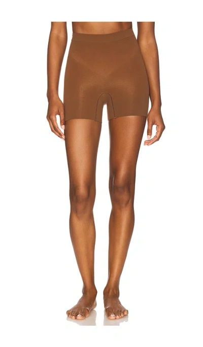 Spanx Sculpt Seamless Power Shorty In Brown