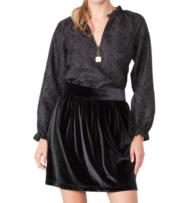 Spartina 449 Gianna Stretch Velvet Skirt In Black