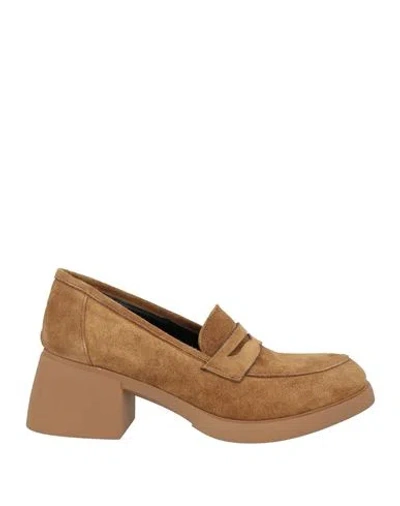 Spatarella Woman Loafers Sand Size 8 Leather In Beige
