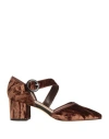 Spaziomoda Woman Pumps Brown Size 9 Textile Fibers In Brown