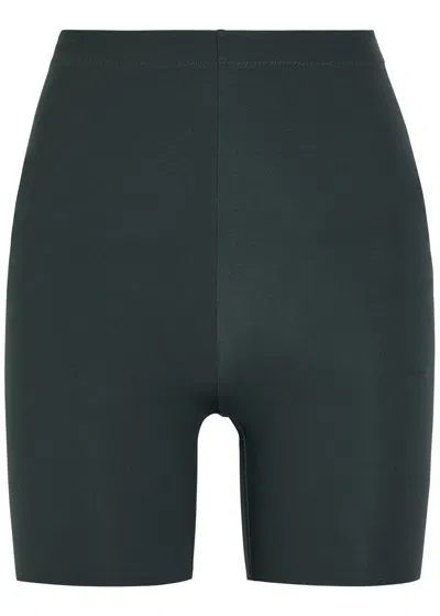 Spence Base Form Shorts In Black