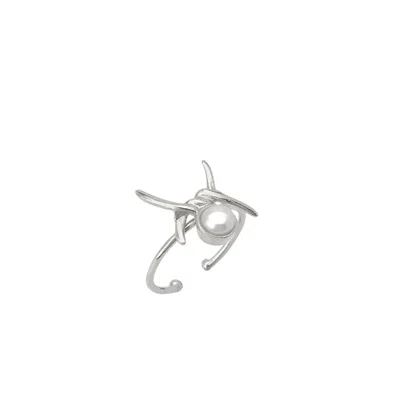 Spero London Women's Barbed Wire Design Pearl Adjustable Sterling Silver Natural Hammered Ring - Silver