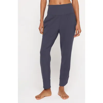 Spiritual Gangster Brooke Hybrid Jogger In Blue