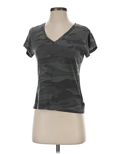 Pre-owned Splendid Active T-shirt In Gray