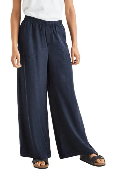 Splendid Angie Lyocell & Linen Palazzo Trousers In Navy