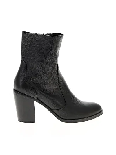 Pre-owned Splendid Ankle Boots In Black