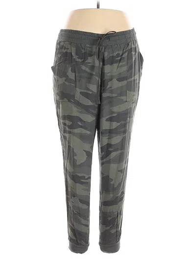 Pre-owned Splendid Cargo Pants In Green