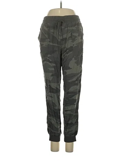 Pre-owned Splendid Casual Pants In Green