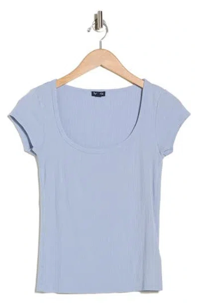 Splendid Fitted Scoop Neck T-shirt In Blue