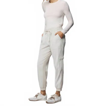 Splendid Jaclyn Jogger Pants In Pale Oak In White