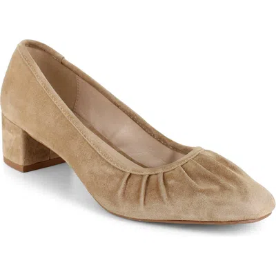 Splendid Jade Suede Pump In Brown