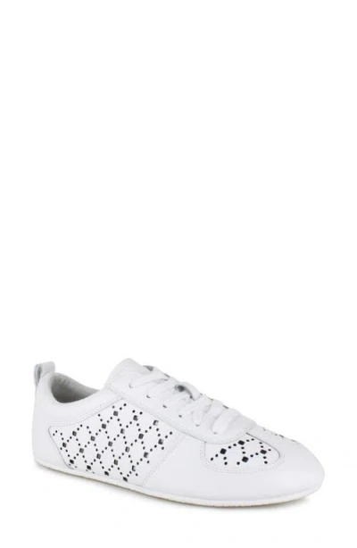 Splendid Jenn Sneaker In White