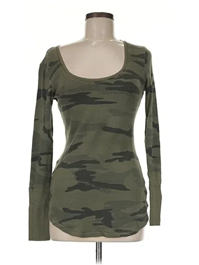 Pre-owned Splendid Long Sleeve T-shirt In Green
