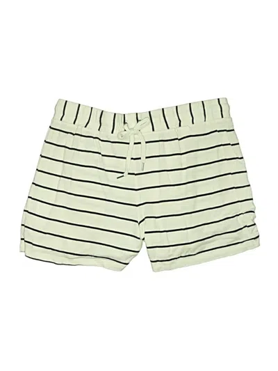 Pre-owned Splendid Shorts In Green