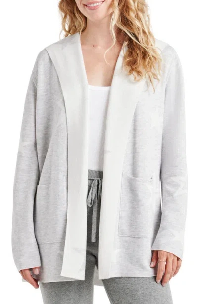 Splendid Sydney Star Print Reversible Open Front Hooded Cardigan In Pale Oak Stars