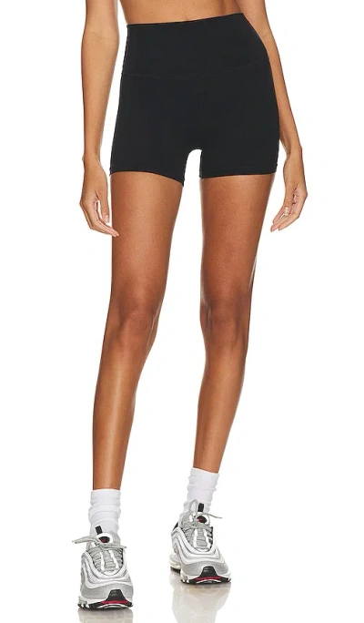 Splits59 Airweight High Waist 3.5 Short In Black