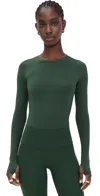Splits59 Airweight Lite Waist Length Tee Military In Green