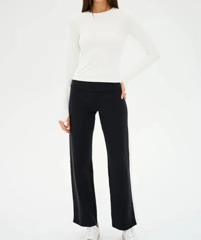 Splits59 Airweight Long Sleeve Top In White