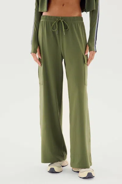 Splits59 Alex Airweight Cargo Pant In Olive In Green