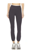 Splits59 Icon Dual High Waist Airweight Legging In Charcoal