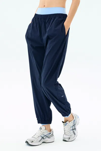 Splits59 Megan Woven Nylon Jogger In Blue