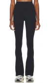 Splits59 Raquel High-waisted Supplex Flared Leggings In 黑色