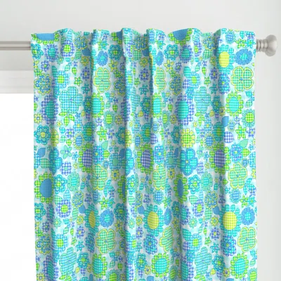 Spoonflower 236 Gingham Flowers Curtain Panel